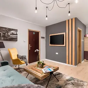 https://4-season-apartments.primorje-gorskikotar.com